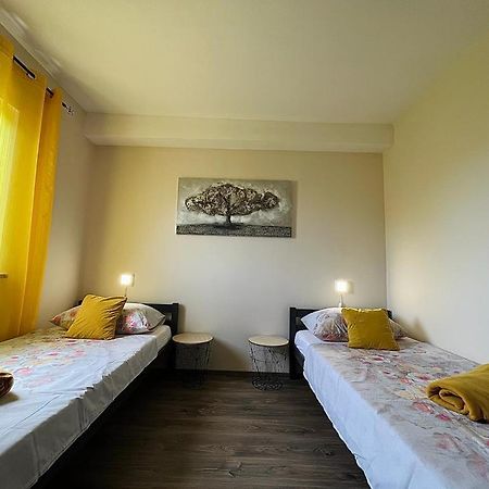 Pomerino Apartmans Buitenkant foto