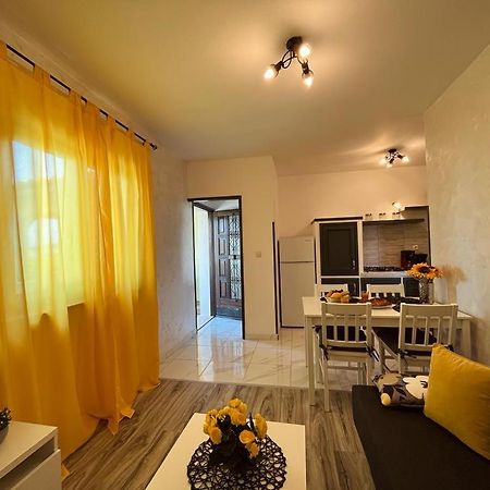 Pomerino Apartmans Buitenkant foto