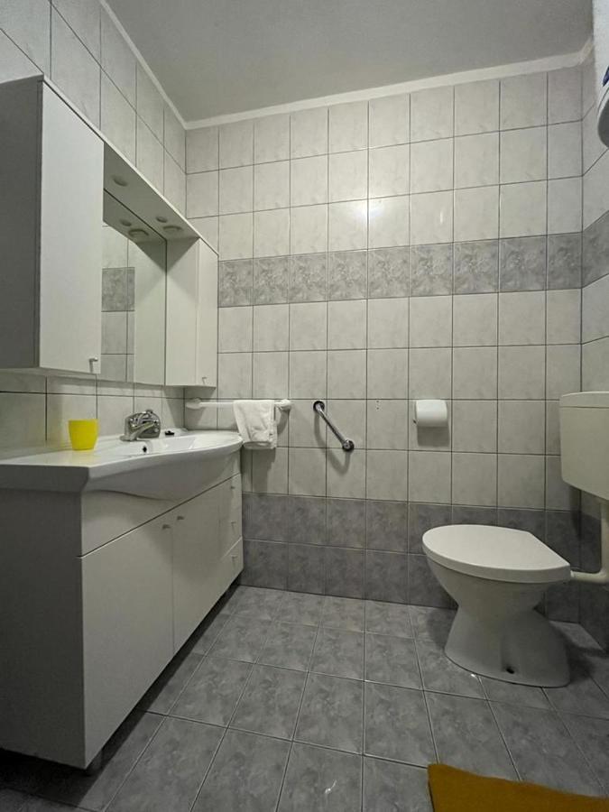 Pomerino Apartmans Buitenkant foto